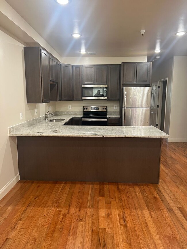 Building Photo - 1620 Constitution Ave NE