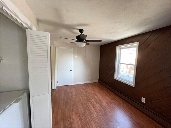 Building Photo - 1041 Atwood Ave
