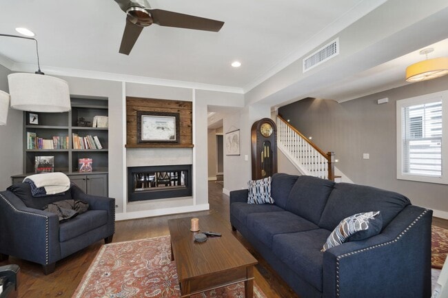 Building Photo - Charming FURNISHED East Nashville Home-181...