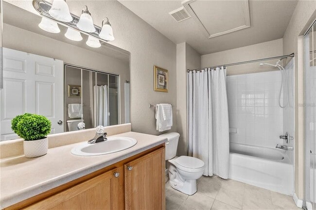 Building Photo - 9117 Lee Vista Blvd