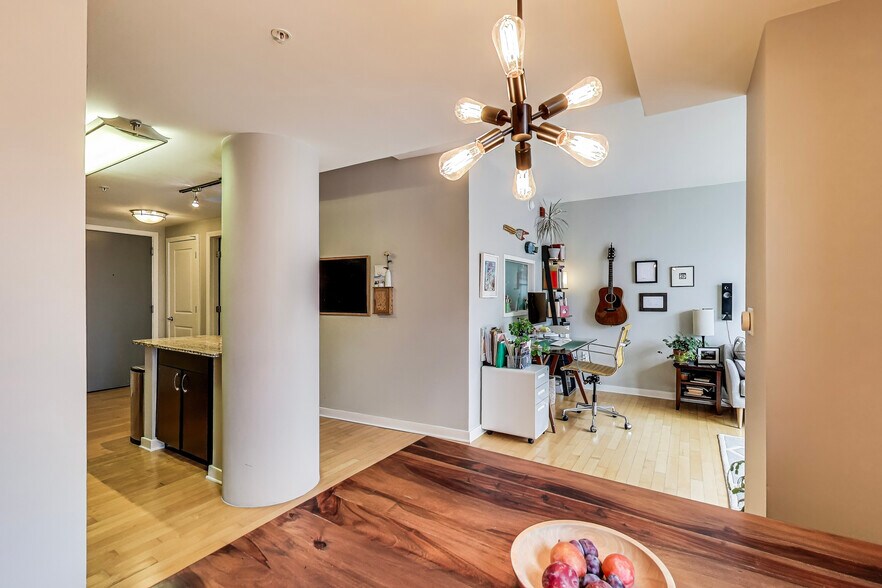 Building Photo - 475 K St NW