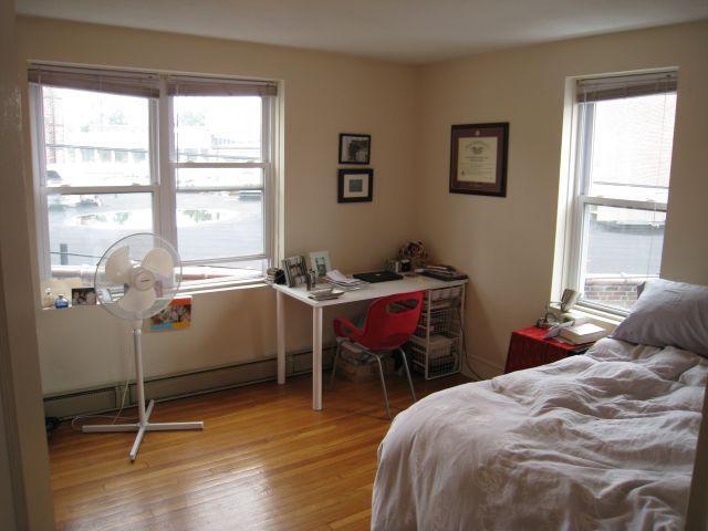 Building Photo - 406 Highland Ave