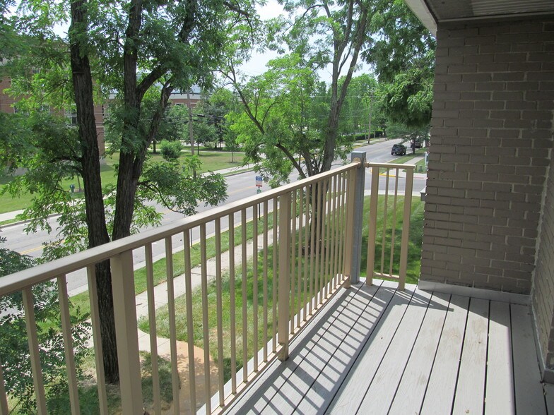 Balcony View - 540 S Campus Ave