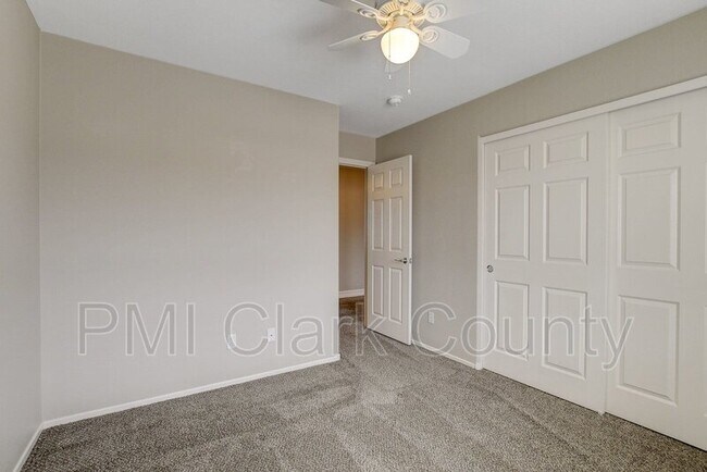 Building Photo - 8912 Ochoa St