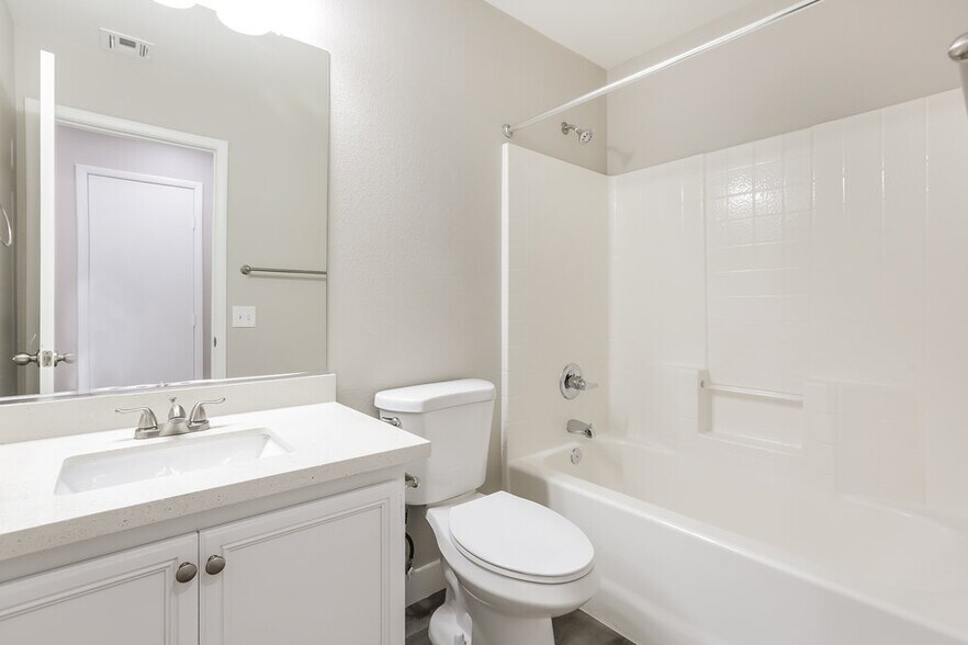 Building Photo - 615 Backbone Mountain Dr