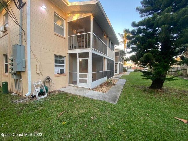 Building Photo - 380 N Brevard Ave