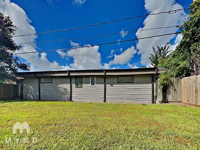 Building Photo - 2214 Isabella St