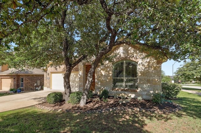 Building Photo - 1200 Falling Hills Dr