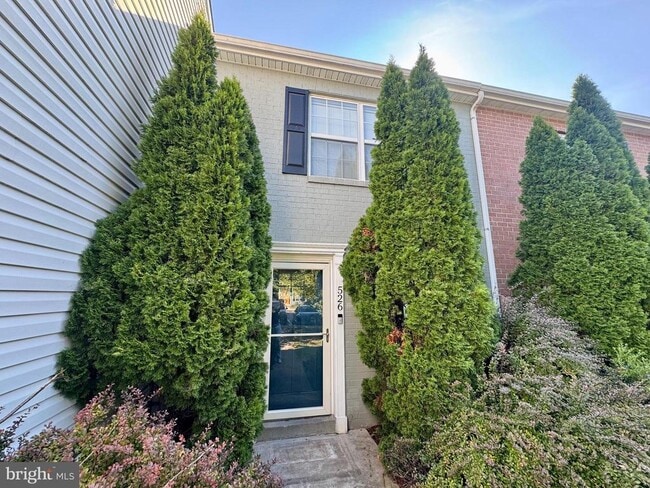 Primary Photo - 526 Lancaster Pl