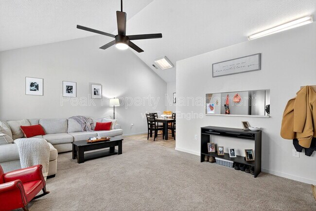 Building Photo - 4917 Hillery Ct