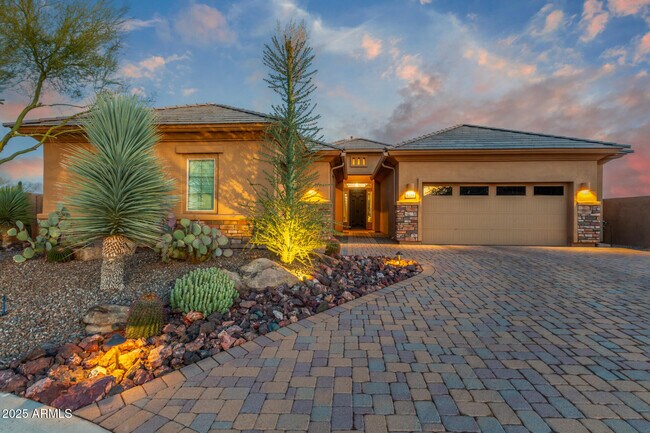 Primary Photo - 6251 E Bramble Berry Ln