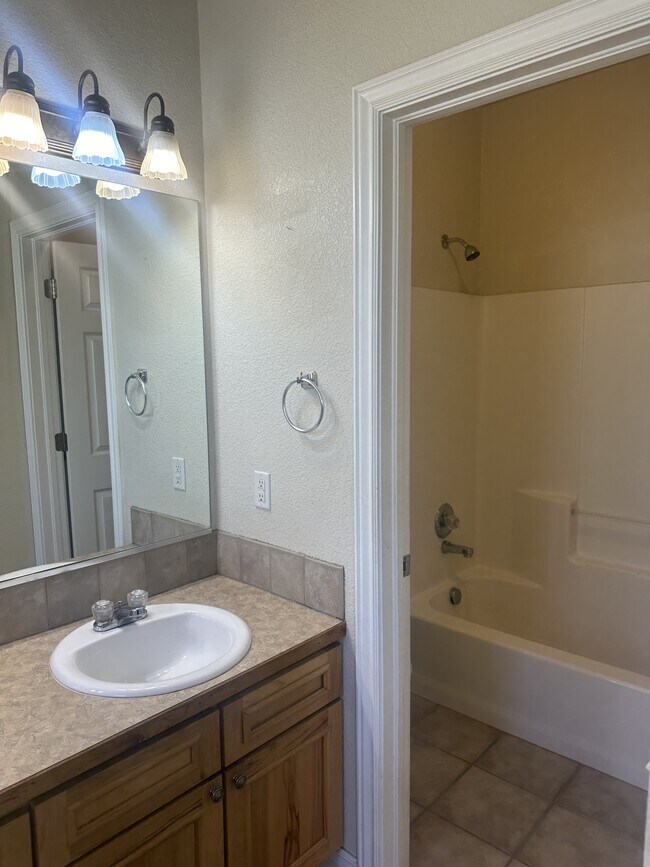 Building Photo - 3610 Porto Fino Ave