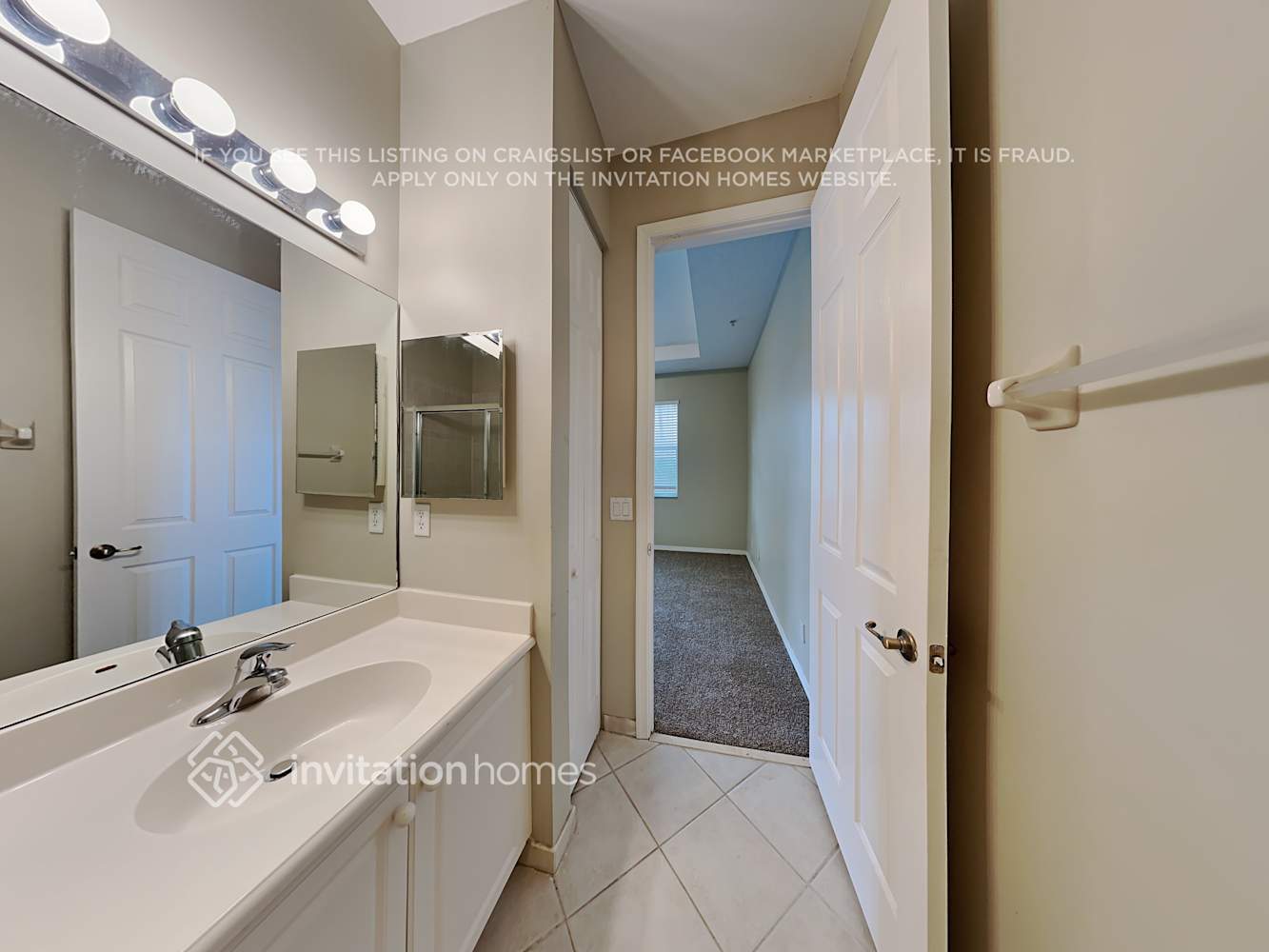 Building Photo - 1529 Cades Bay Ave