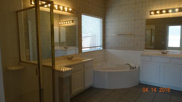 Building Photo - 4512 Risinghill Dr