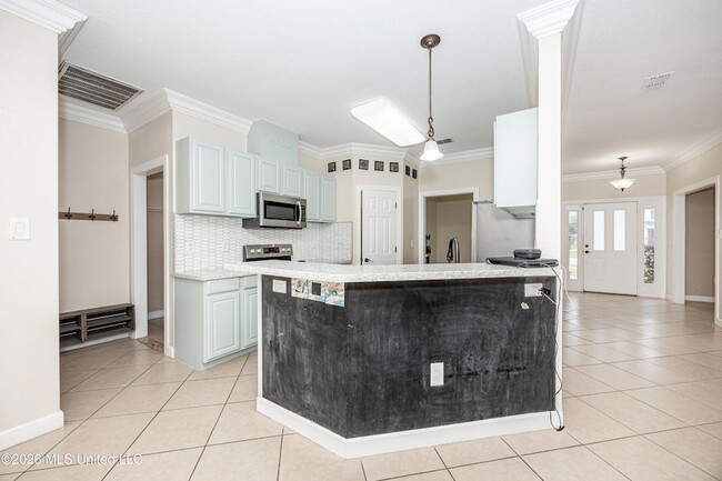 Building Photo - 15208 Lisa Dr