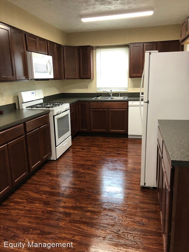 Building Photo - 3 br, 2 bath House - 2603 Walnut St.