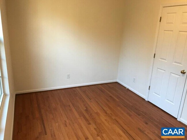 Building Photo - 252 Snapdragon Rd