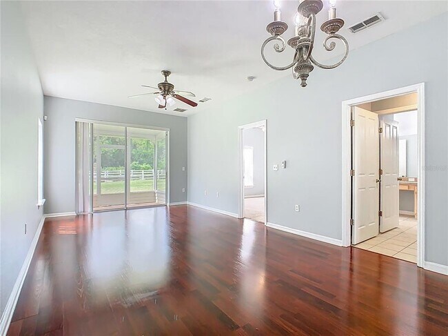 Building Photo - 2051 Winterset Dr