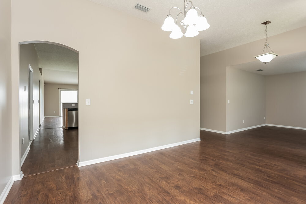 Building Photo - 14011 Crestwick Dr W