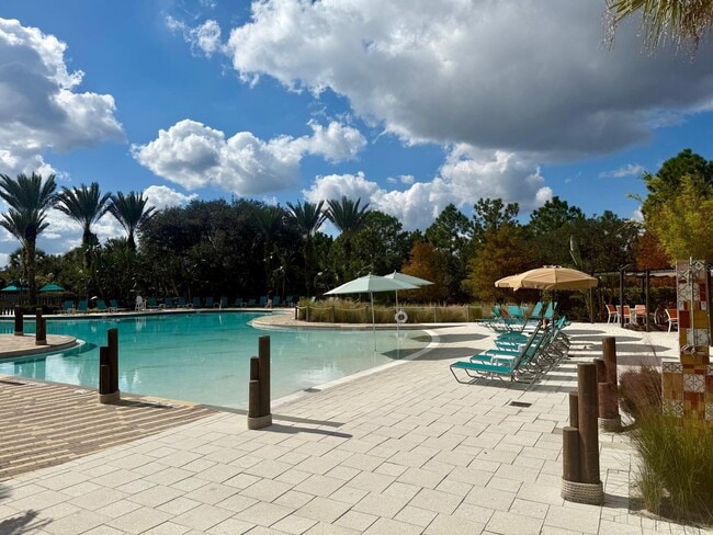 Building Photo - 803 Longboat Dr