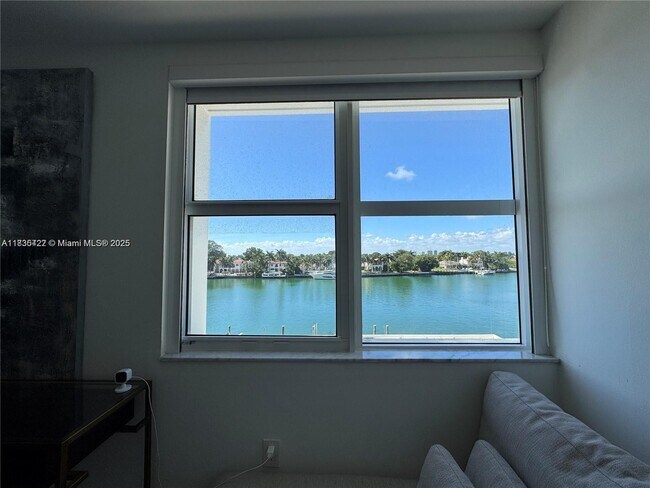 Building Photo - 5750 Collins Ave