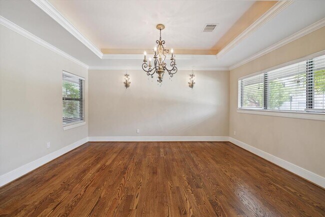 Building Photo - 3207 Aberdeen Way
