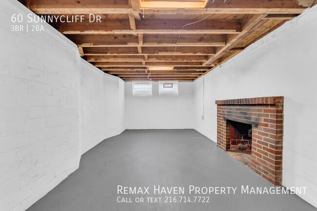 Building Photo - 60 Sunnycliff Dr