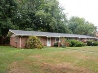 Building Photo - 5 Valley Dr