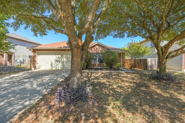Building Photo - 7528 Cats-Eye Ln