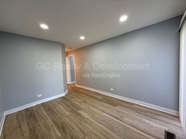 Building Photo - 1227 Ranchview Ct