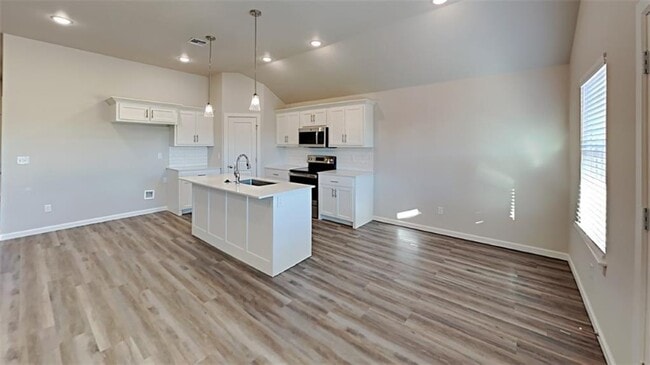 Building Photo - 485 Hardesty Dr