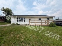 Building Photo - Completely Updated 3 bed 1 Bath home!