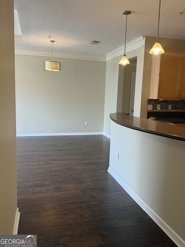 Building Photo - 400 17th St NW