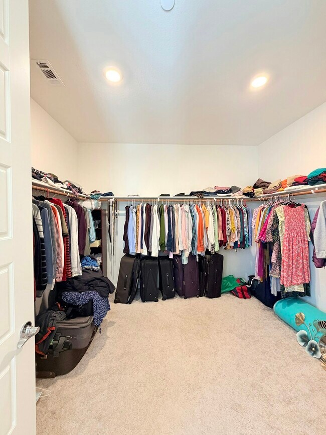 Building Photo - 5460 Spg Mountain Ln