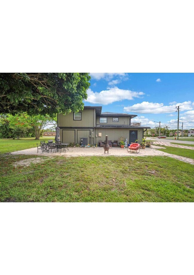 Building Photo - 5023 Club Rd