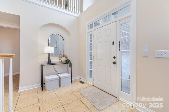 Building Photo - 3439 12 Oaks Pl