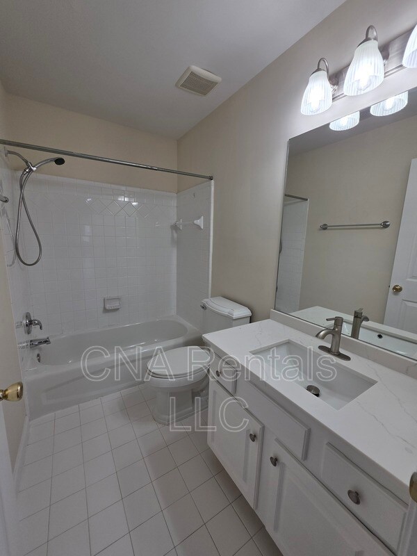 Building Photo - 1713 Paramore Pl NE