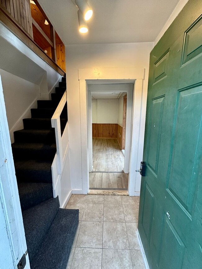 Primary Photo - 45 Bow St