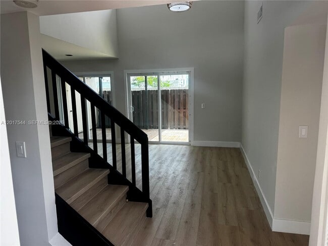 Building Photo - 6532 NW 170th Terrace