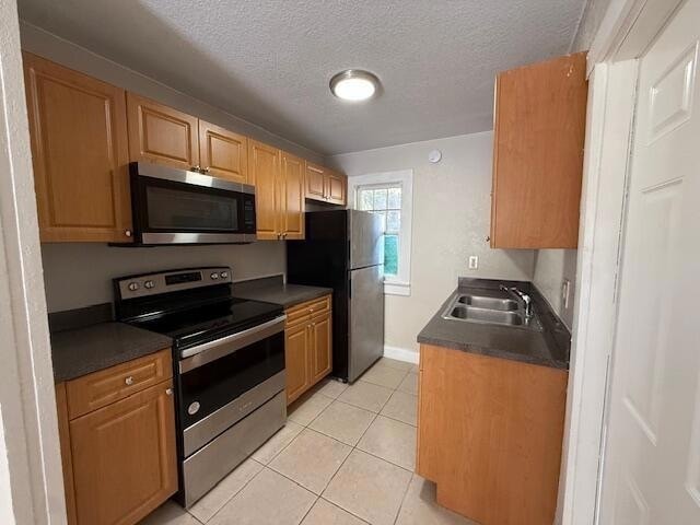 Building Photo - 400 Metcalf Ct