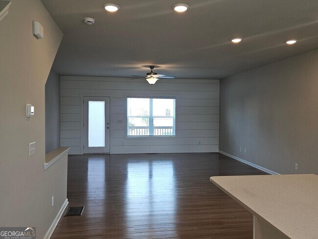 Building Photo - 54 Cobalt Ln