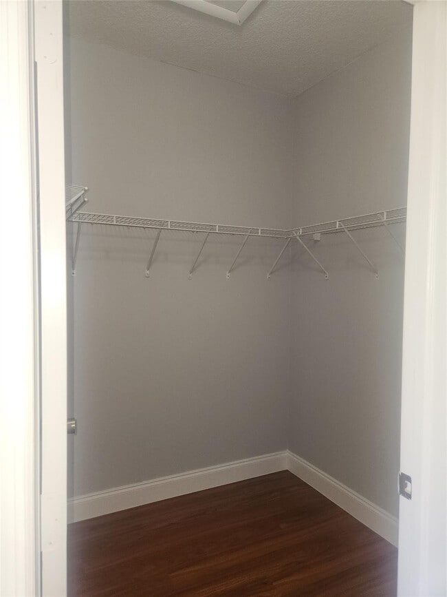 Building Photo - 4915 Tradewinds Ter