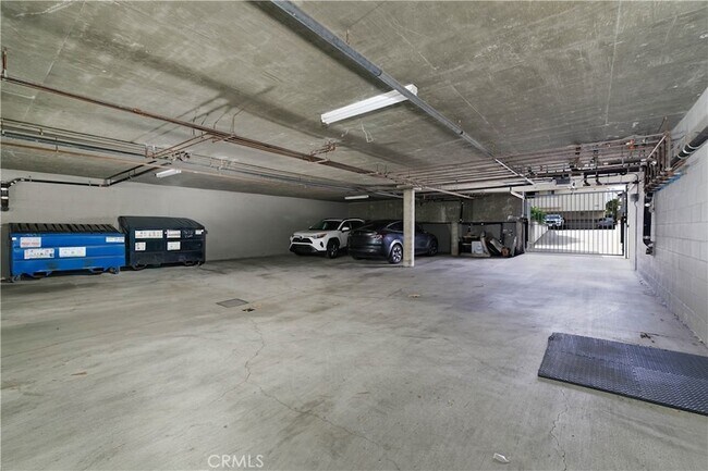 Building Photo - 3632 Dunn Dr