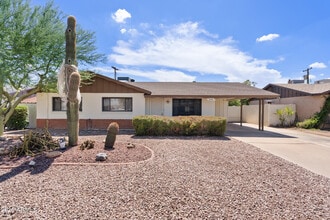 Building Photo - 449 E Continental Dr