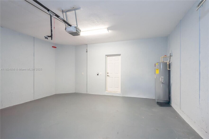 Building Photo - 11510 NW 88th Ln