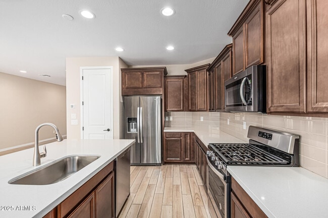 Building Photo - 19874 W Devonshire Ave