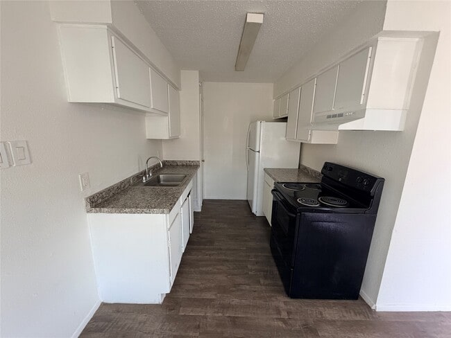 Building Photo - 12302 Boreas Dr