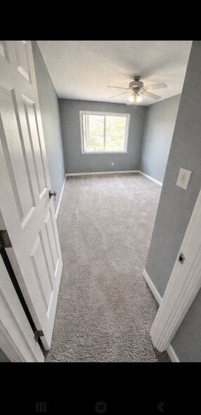 Building Photo - 9582 Fernwood Dr