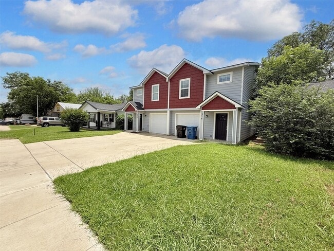 Primary Photo - 328 W Morgan St