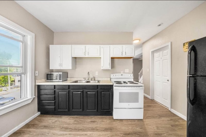 Building Photo - 150 Belmont St